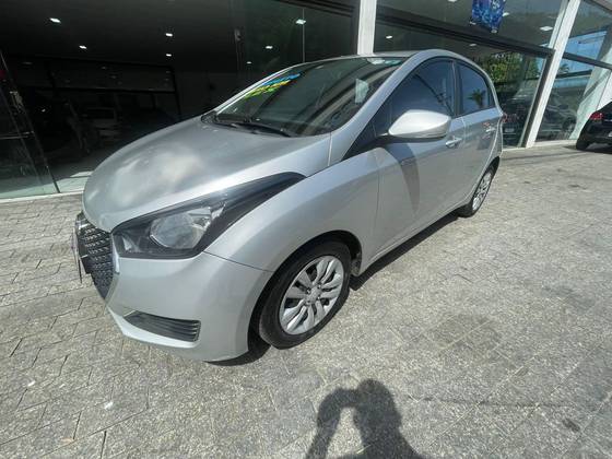HYUNDAI HB20 1.0 COMFORT 12V FLEX 4P MANUAL HYUNDAI HB20 1.0 COMFORT 12V FLEX 4P MANUAL